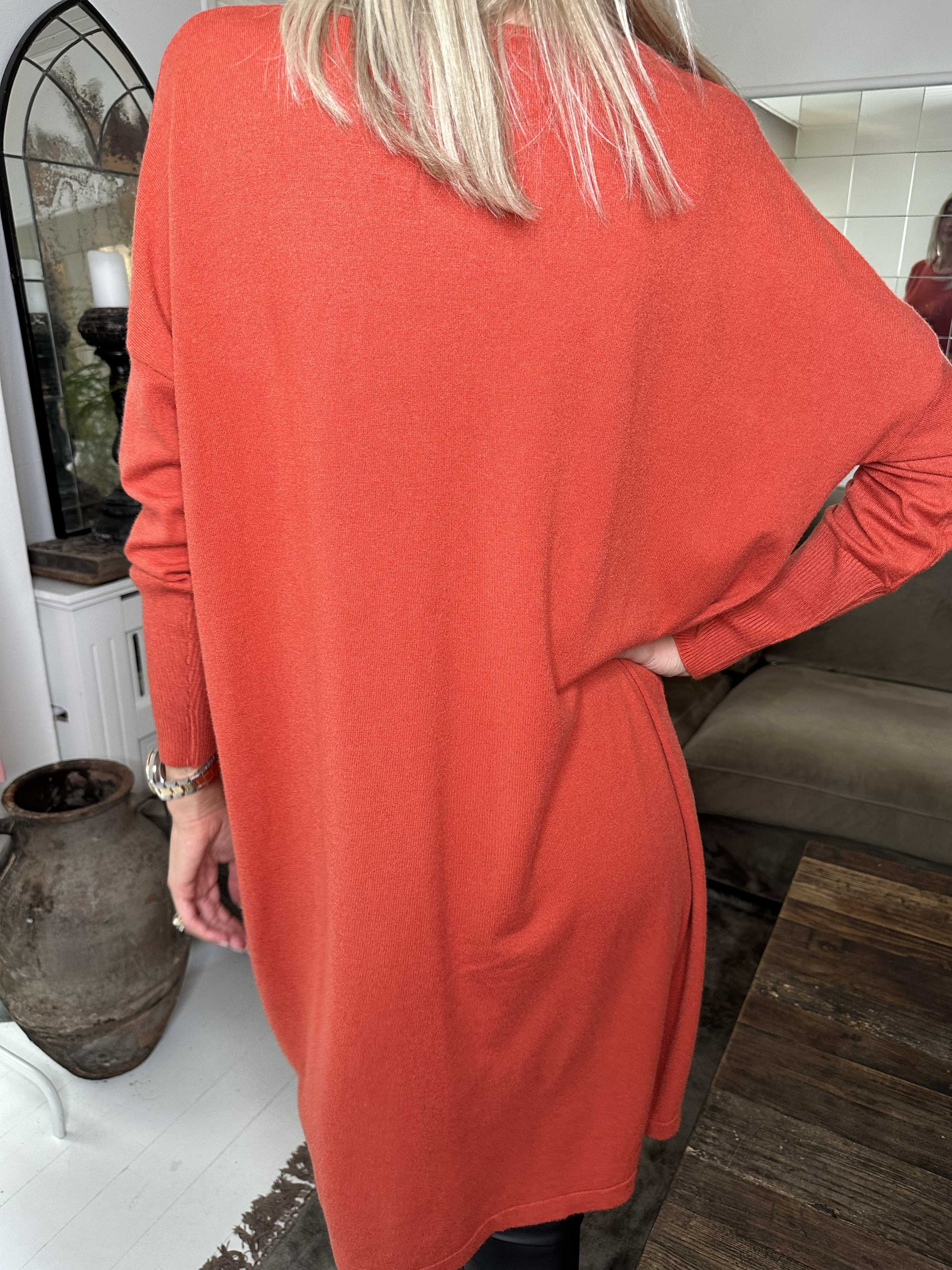 Amilie - Mjuk klänning med blommigt tryck